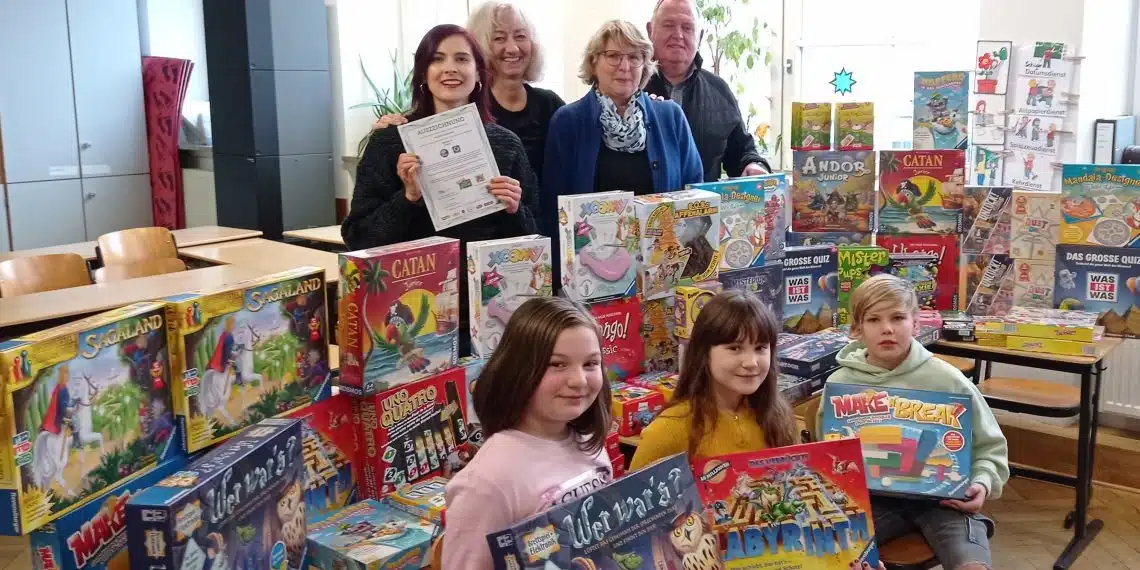 Ganztag gewinnt Spielepaket bei der Initiative “Spielen macht Schule”