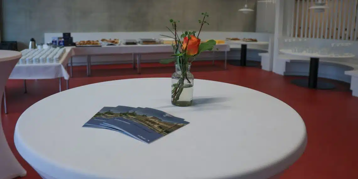 Offizielle Einweihung der gemeinsamen Mensa des Paracelsus-Gymnasiums und der Körschtal Gemeinschaftsschule